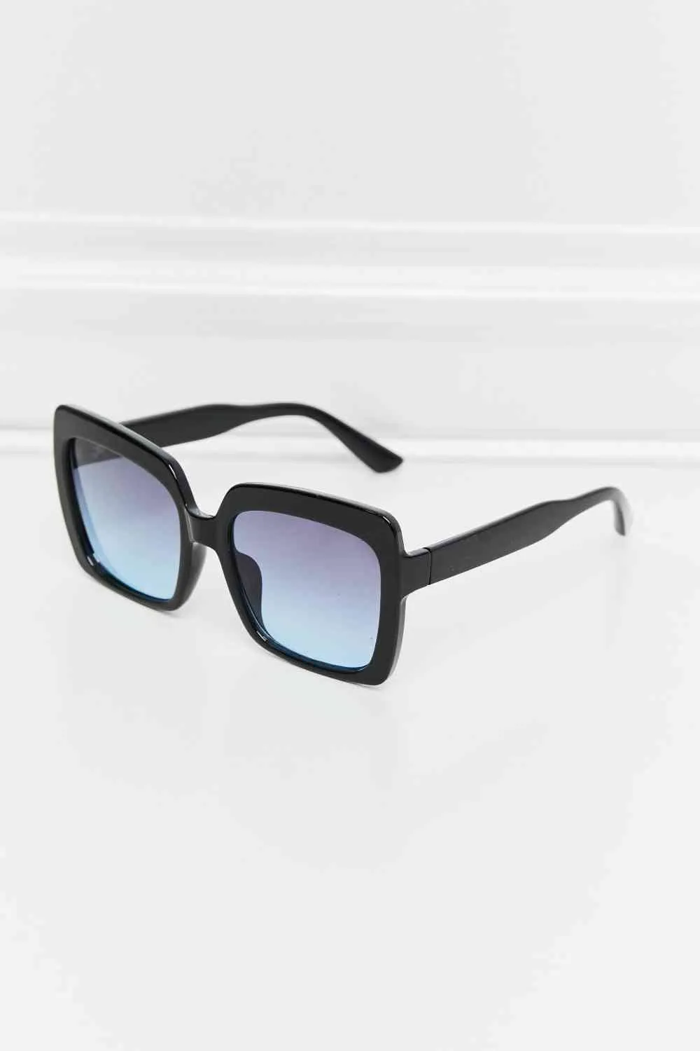 Chic Square Frame Sunglasses
