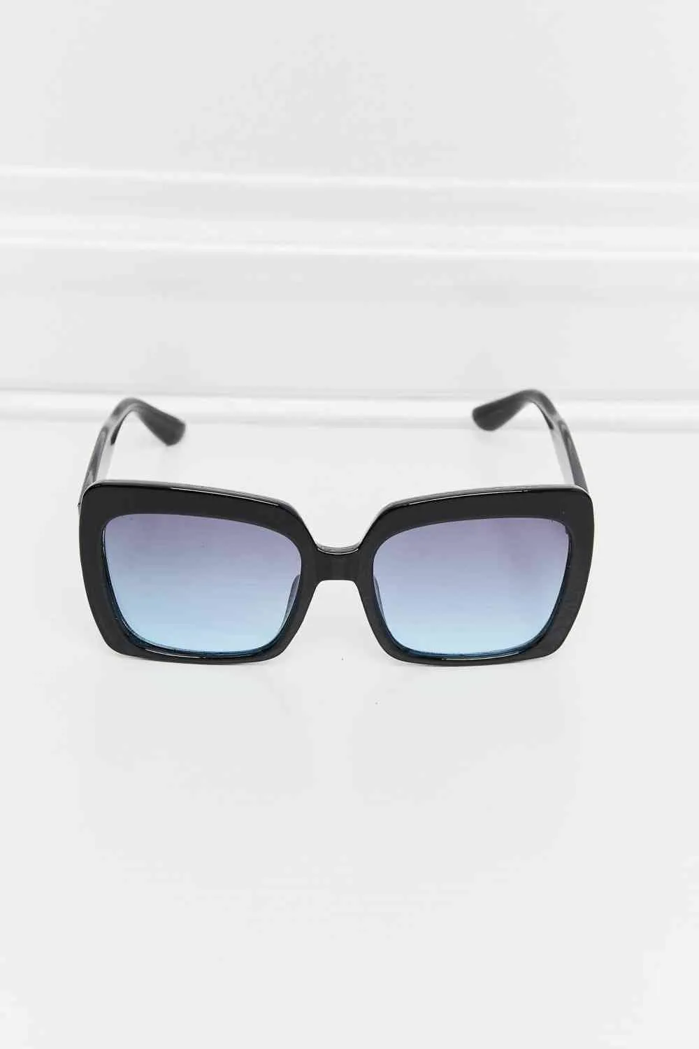 Chic Square Frame Sunglasses